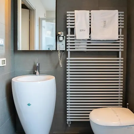 Ex-L Hotel 3*